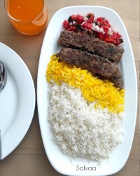 کباب لبنانی و خورشت زرشک