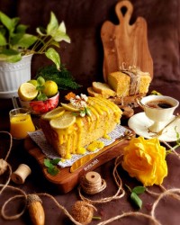 کیک لیمویی با سس لیمو