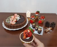 کیک و کاپ کیک شکلاتی