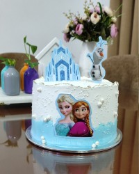 کیک تولد با تم السا و آنا