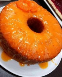 یه کیک عالی بانارنگی