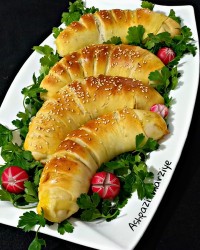 اشترودل مرغ وقارچ