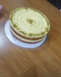 چیز کیک زعفران و پسته