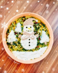 ایده تزیین آش رشته به شکل آدم برفی