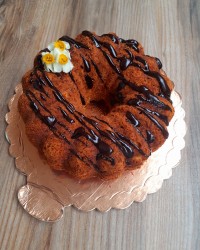 کیک هویج کرمدار