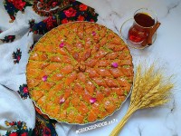 باقلوا لوز نارگیل ورق بزن