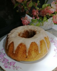 کیک ماسالا به همراه کرم ماسلا.