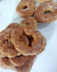 دونات خانگی برای اولین بار⁦ (⁠ ⁠_⁠ ⁠)⁩