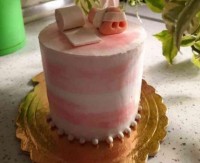 کیک برای عمل بینی دوست عزیزم