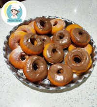 دونات شکلاتی خوشمزه