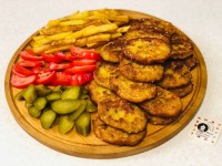کتلت مرغ کنجدی با سیب زمینی خام