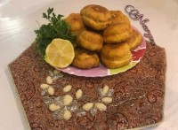 پیراشکی گوشت و سیب زمینی