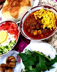 خورشت قیمه با گوشت چرخ کرده