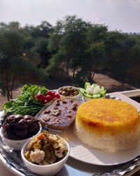فسنجان با کوفته قل قلی