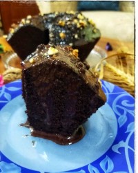 کیک قهوه گردویی فول شکلاتی