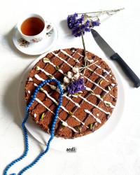 کیک شیر شکلاتی