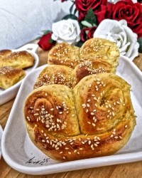 شیرینی دانمارکی (گل محمدی)