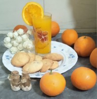 آب پرتقال طبیعی شیرینی کشمشی