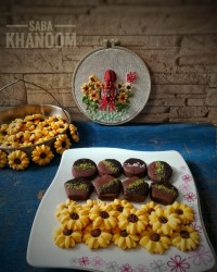 شیرینی گل آفتابگردان و هات چاکلت