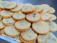 کشمشی داغ ورق بزن