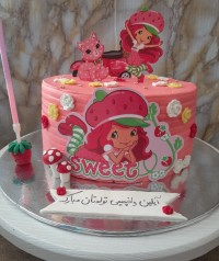 کیک دختر توت فرنگی