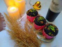 مافین شکلاتی گردو پسته