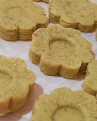 شیرینی با دستور خانم فرشته صادقیان