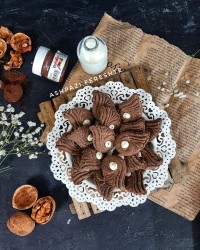 شیرینی مینیاتوری گردو شکلاتی