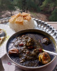 خورشت قرمه سبزی با سیر