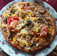 یک پیتزا مخلوط جای عزیزان خالی