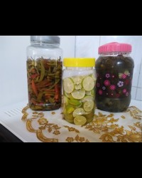 لیمو عسلی، خیارشور، ترشی فلفل