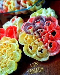 نان پنجره ای سه رنگ ورق بزنید حتما