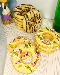 شیرینی رینگ پسته وشکلات