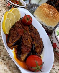 بادمجان شکم پر