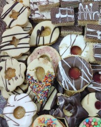 شیرینی مربایی و میشکا