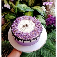 کیک بنفش