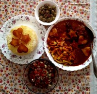 خورشت قیمه ناهار امروزم جاتون سبز