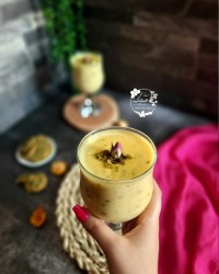 فرنی بستنی پسته و زعفران بدون ژلاتین