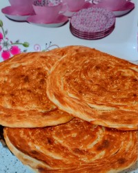 نون روغنی افطاری