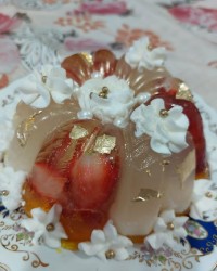 پاناکوتا توت فرنگی و ژله ویترینی چرخشی