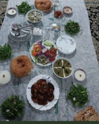 سفره افطاری طاعات وعبادات همه دوستان قبول