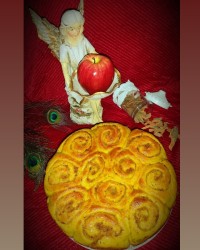 نان سیب و دارچین (نان رول سیب و دارچین)