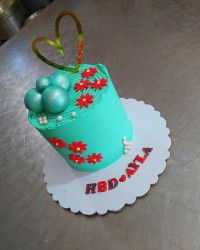 کیک بهاری پست تقدیمی