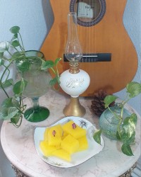 مسقطی زعفرونی