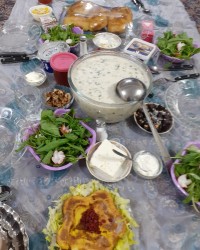 افطاری ساده ما کنا ر عزیزانم