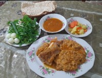 آبگوشت ،موردعلاقه همسر طاعات وعباداتتون قبول حق باشه