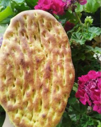 نان بربری و ایچلی چورک (هالوا چورک)