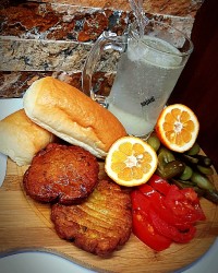 همبرگر بوقلمون