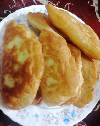 خمیر پیراشکی و پیتزا بدون خمیر مایه