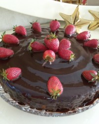 تولدت مبارک همسر عزیزم انشاالله صدوبیست سال بشی